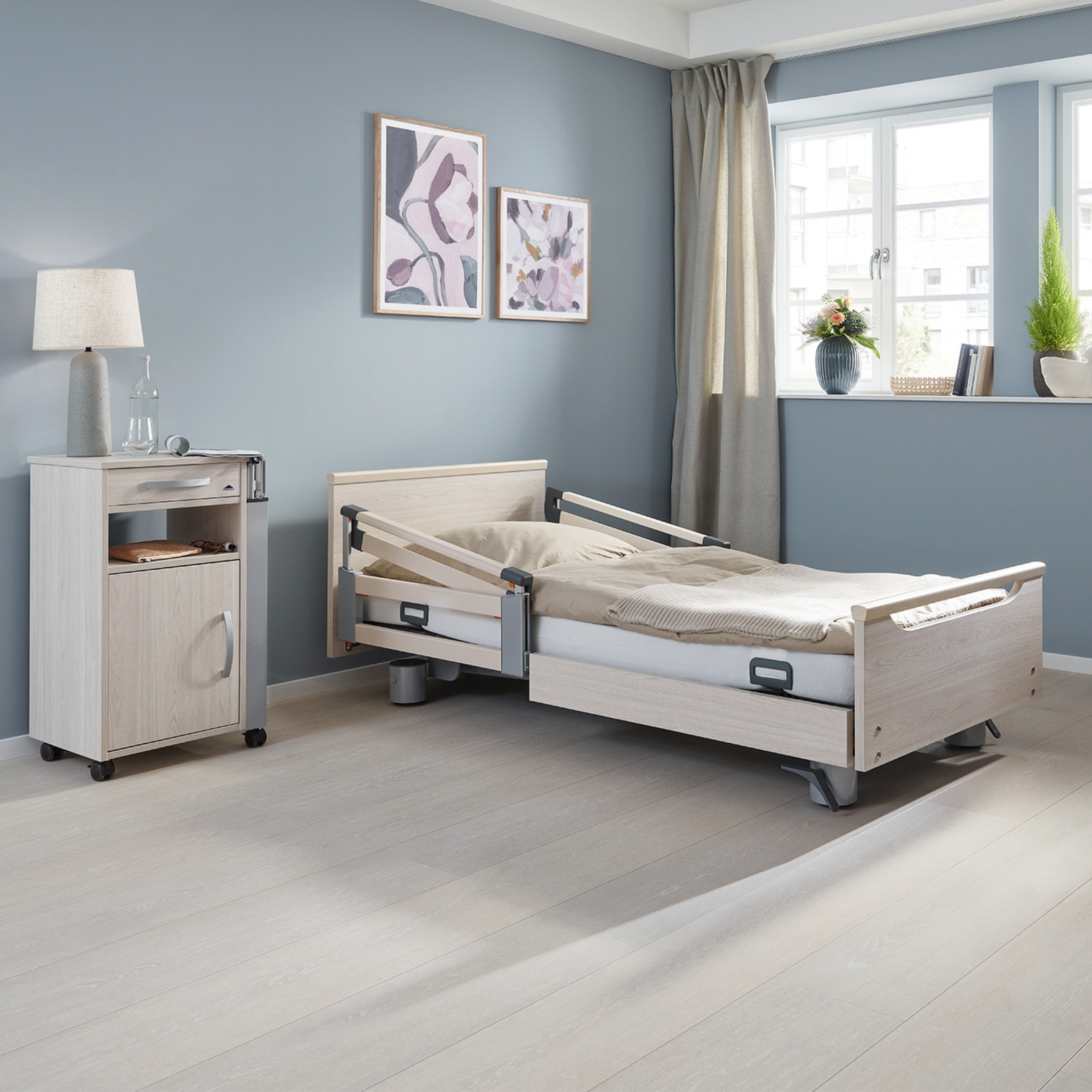 Recova Libra Homecare Bed