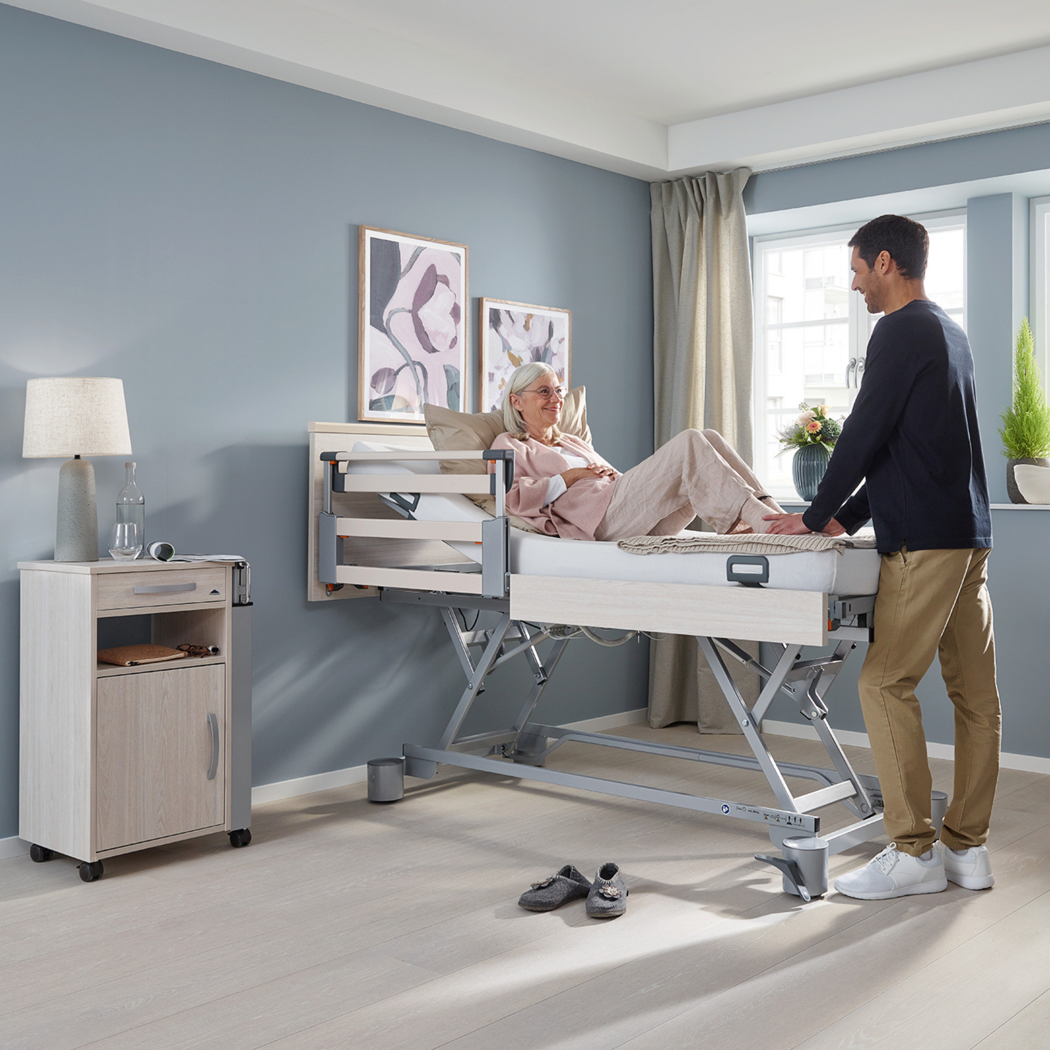 Recova Libra Homecare Bed